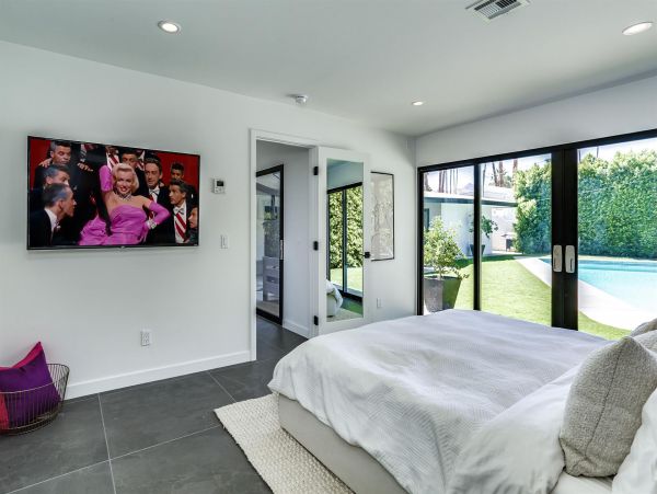 Palm Springs Home 990885