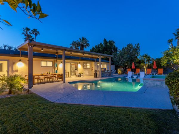 Palm Springs Home 990886