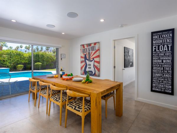 Palm Springs Home 990886