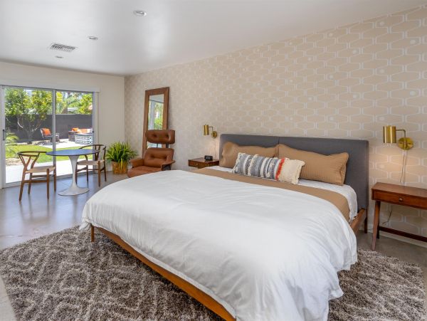 Palm Springs Home 990886