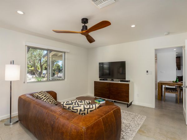 Palm Springs Home 990886