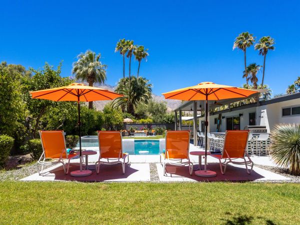 Palm Springs Home 990886