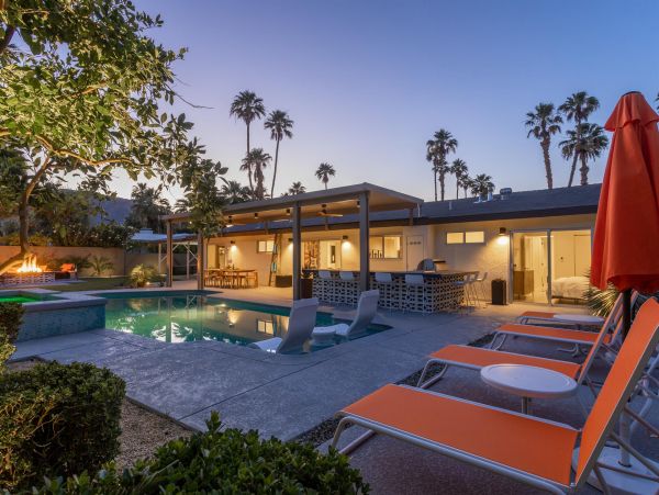 Palm Springs Home 990886