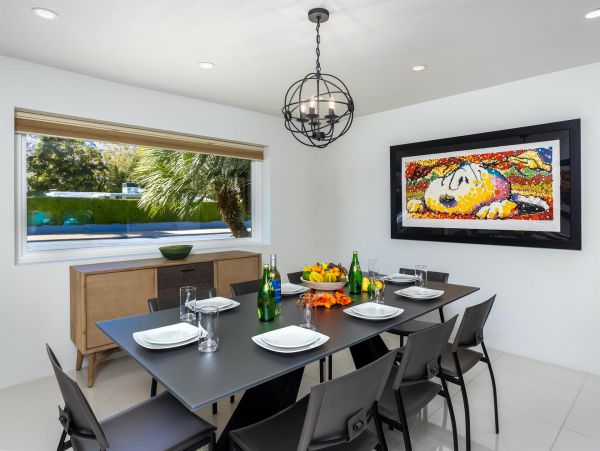 Palm Springs Home 990887