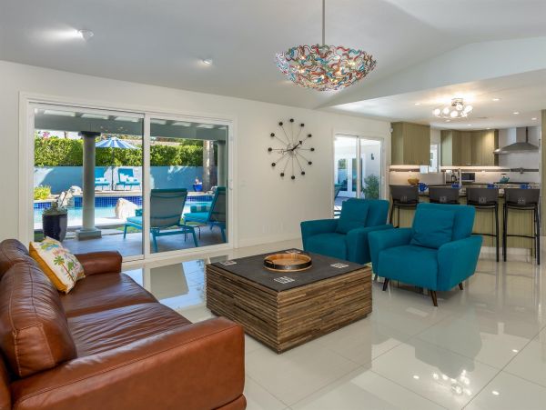 Palm Springs Home 990887