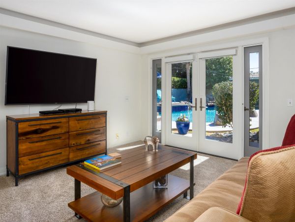 Palm Springs Home 990887