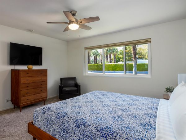 Palm Springs Home 990887