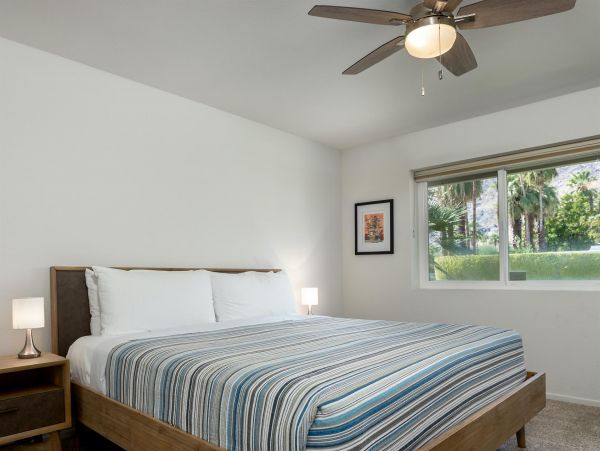 Palm Springs Home 990887