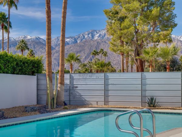 Palm Springs Home 990889