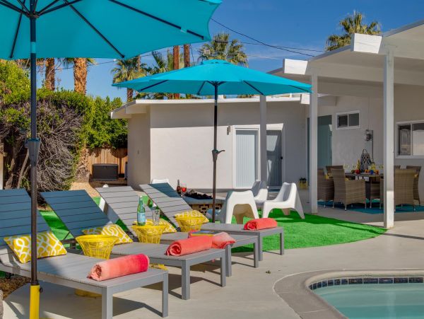 Palm Springs Home 990889