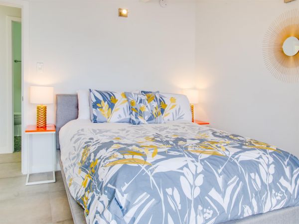 Palm Springs Home 990889