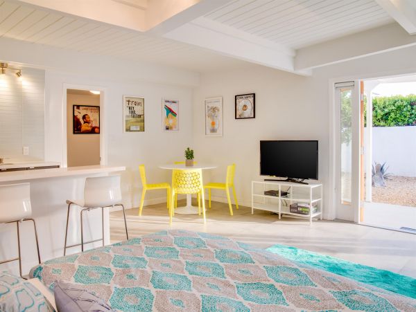 Palm Springs Home 990889