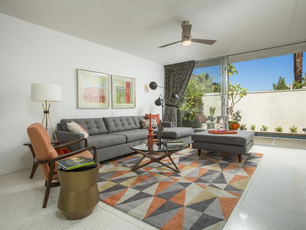 Palm Springs Home 990890