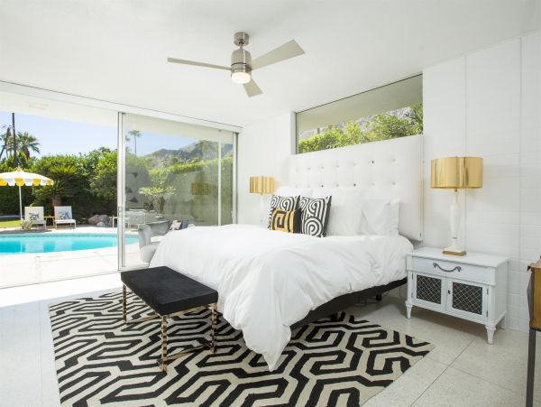 Palm Springs Home 990890