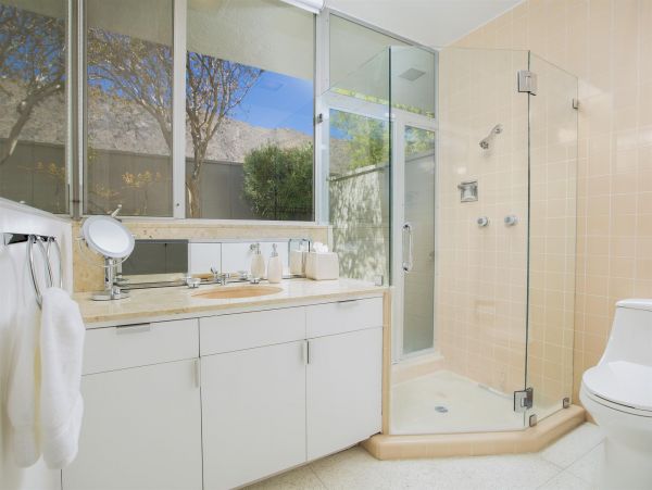 Palm Springs Home 990890