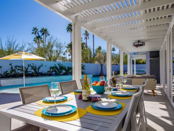 Palm Springs Home 990891