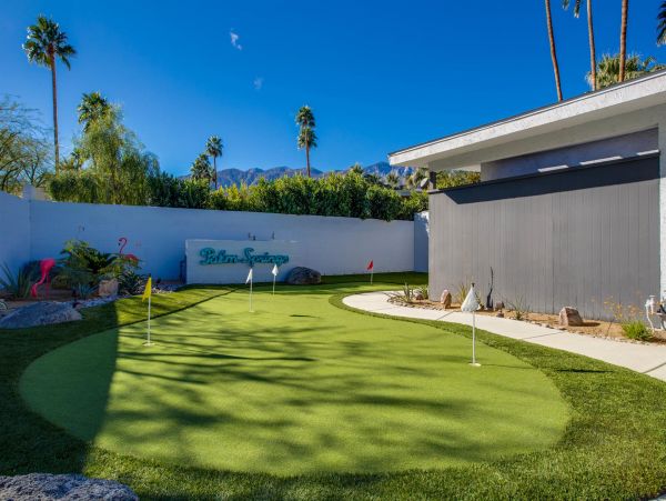 Palm Springs Home 990891