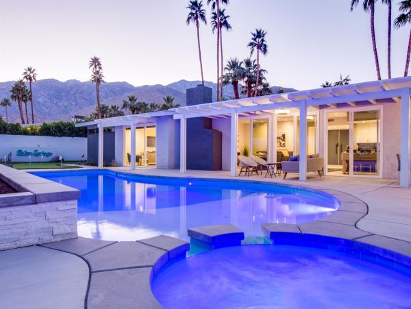 Palm Springs Home 990891