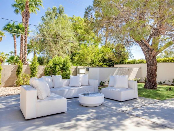 Palm Springs Home 990893