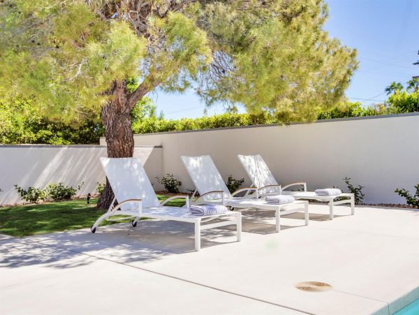 Palm Springs Home 990893