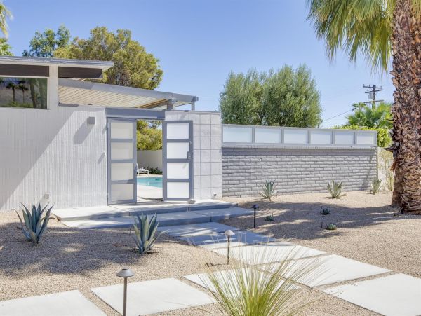 Palm Springs Home 990893