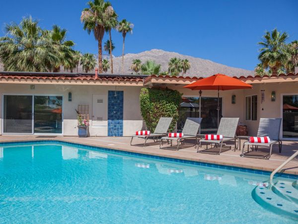 Palm Springs Home 990894