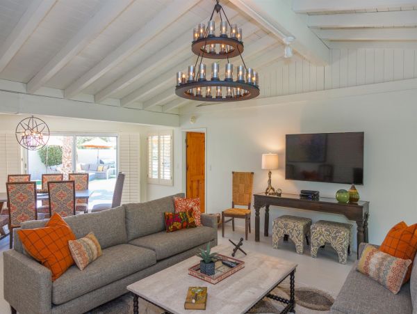 Palm Springs Home 990894