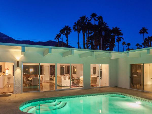 Palm Springs Home 990895