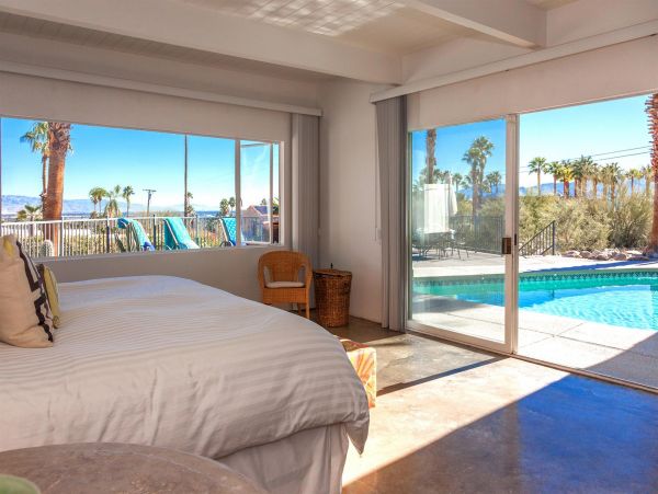 Palm Springs Home 990895