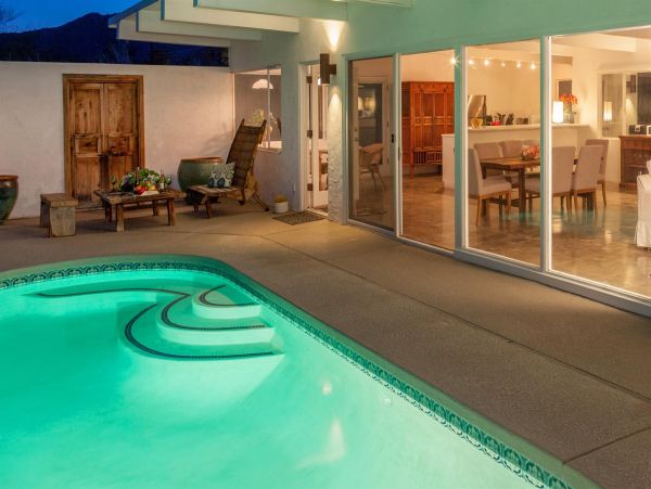 Palm Springs Home 990895
