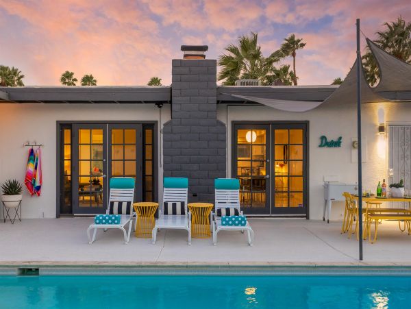 Palm Springs Home 990896