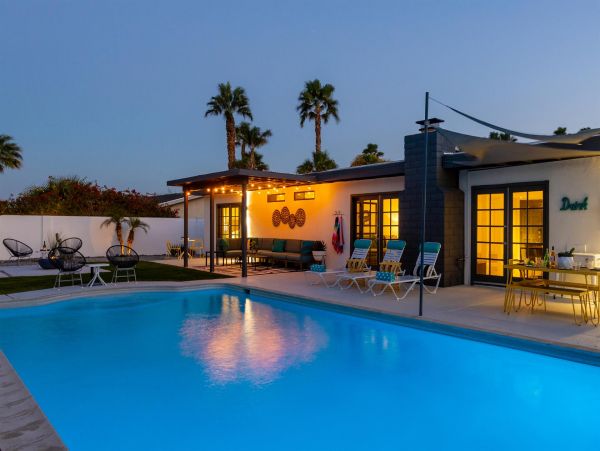 Palm Springs Home 990896