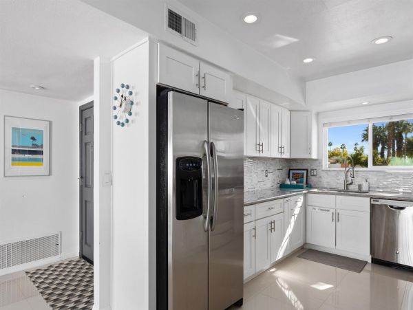 Palm Springs Home 990896