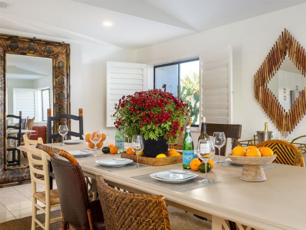 Palm Springs Home 990897