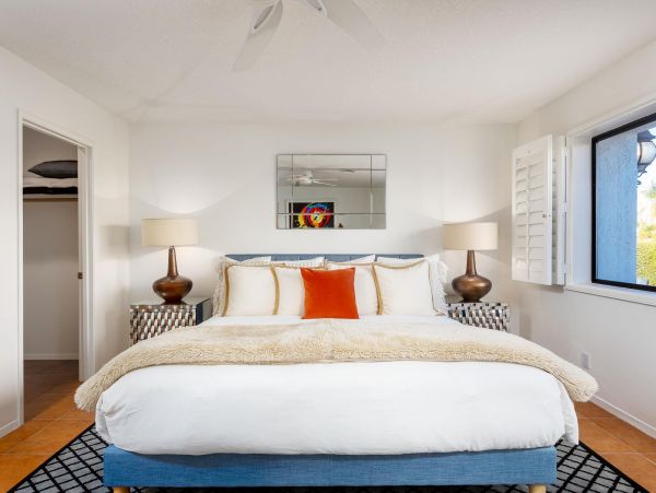 Palm Springs Home 990897