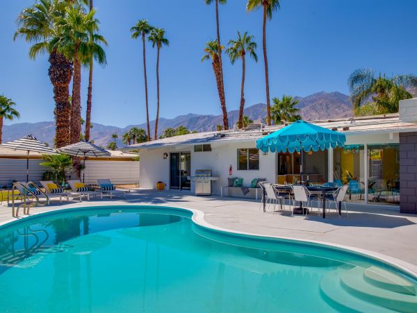 Palm Springs Home 990898