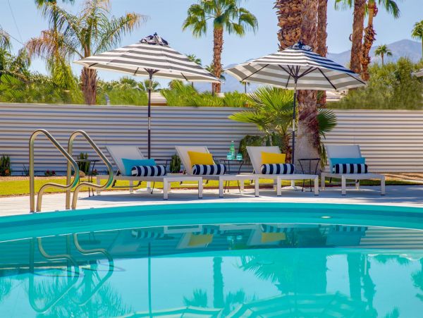 Palm Springs Home 990898
