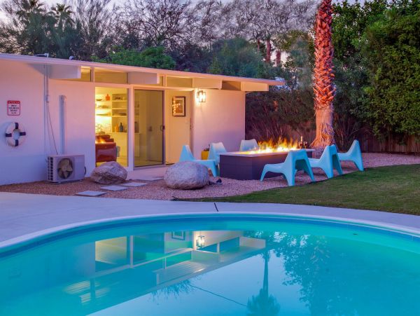 Palm Springs Home 990898