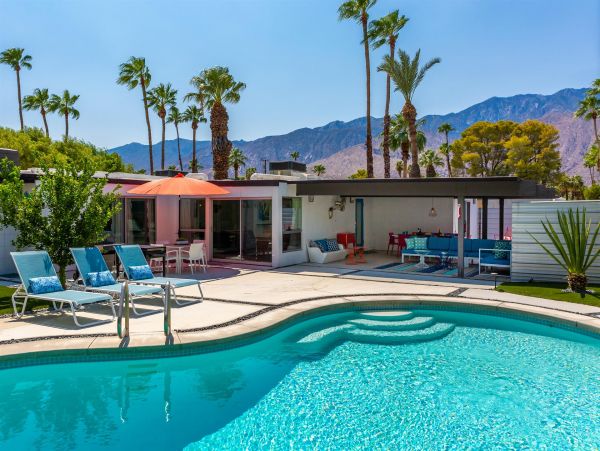 Palm Springs Home 990899