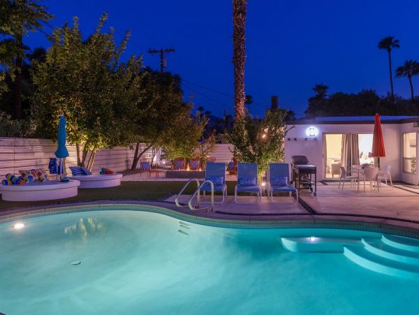 Palm Springs Home 990899