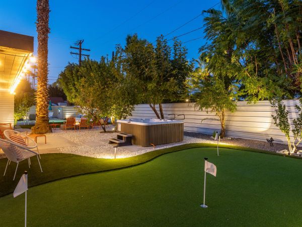 Palm Springs Home 990899