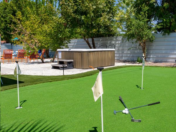 Palm Springs Home 990899