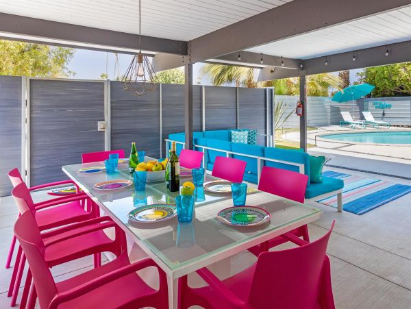 Palm Springs Home 990899