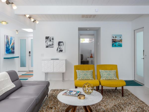 Palm Springs Home 990899
