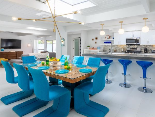 Palm Springs Home 990899