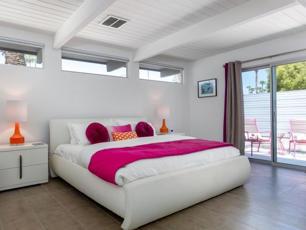 Palm Springs Home 990899