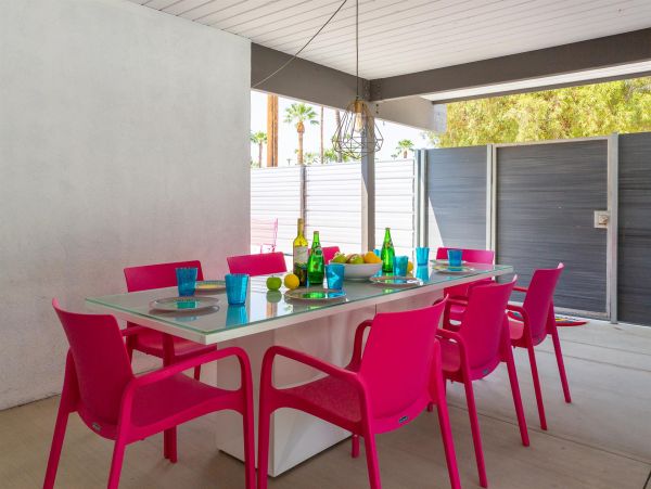 Palm Springs Home 990899
