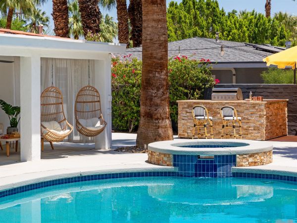 Palm Springs Home 990902