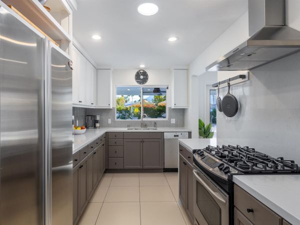 Palm Springs Home 990902