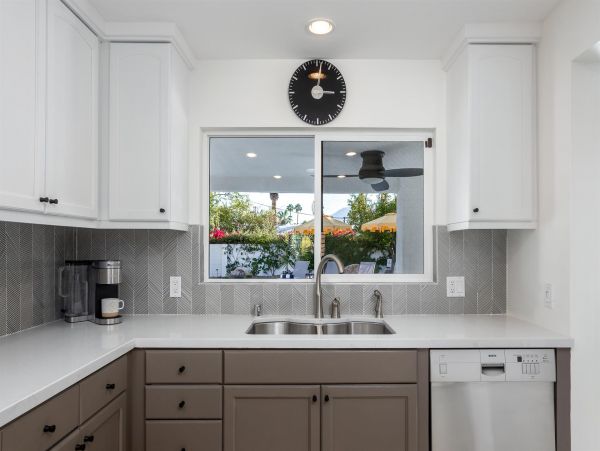Palm Springs Home 990902